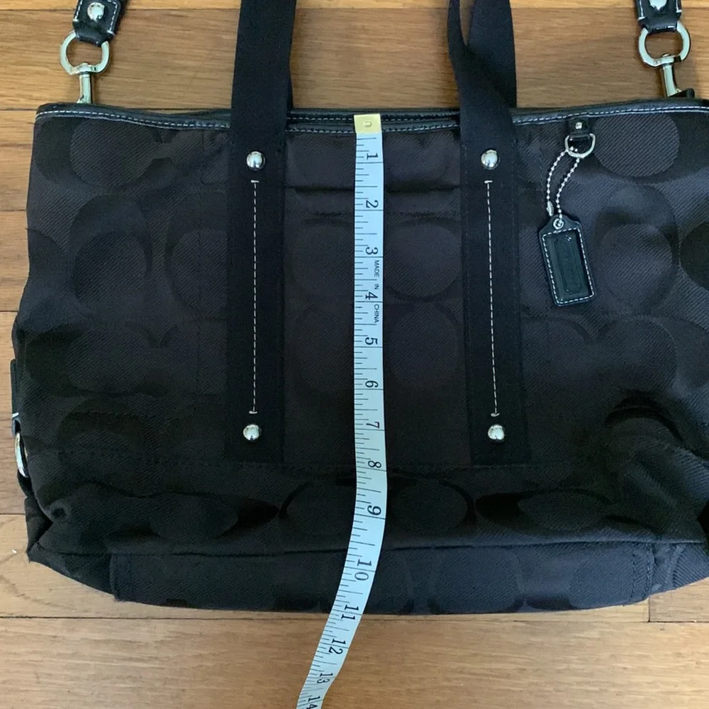 👜 Coach authentic black Kyra signature tote with handles and detachable strap. - Picture 6 of 16